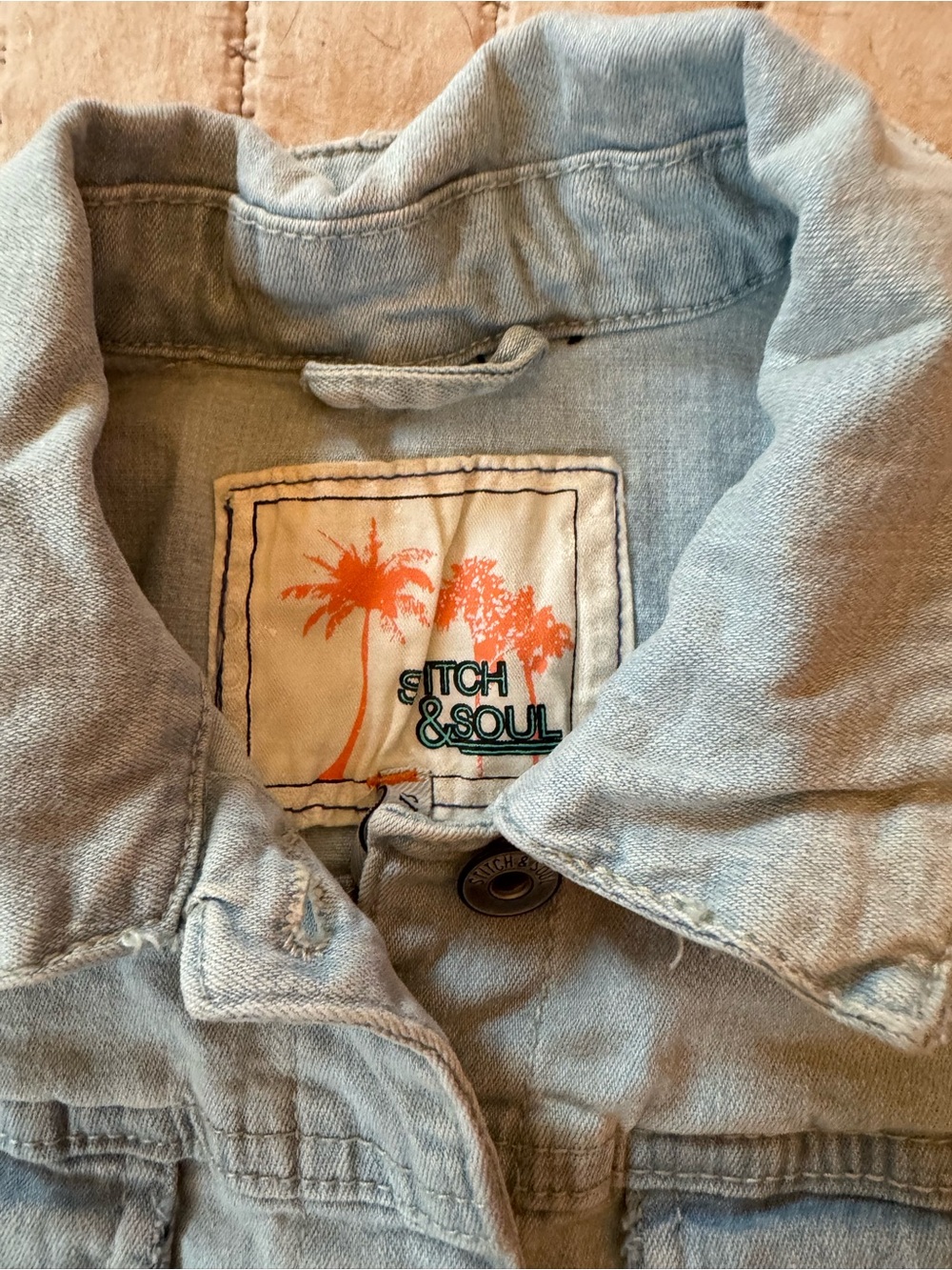 0019 Light Wash Jean Jacket - Unbranded Women's Denim Coat - Picture 3 of 5